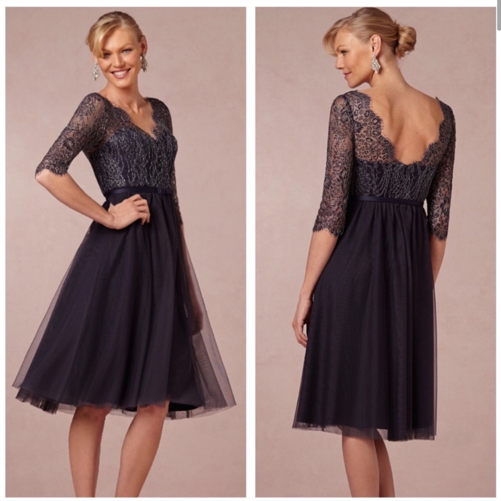 Va Et Vien Navy Lace Dress‎